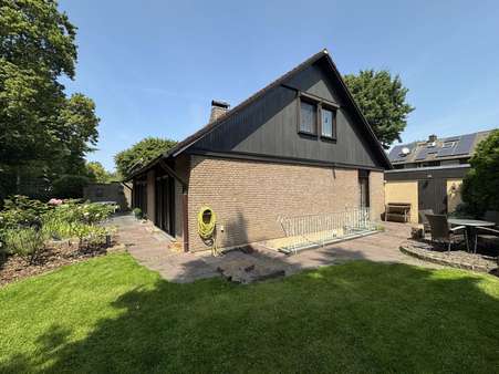 Gartenansicht - Zweifamilienhaus in 44628 Herne mit 181m² kaufen