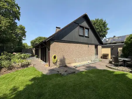 Top Zweifamilienhaus sucht neue Bewohner!