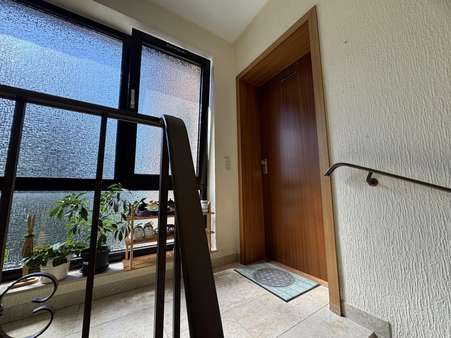 Wohnungseingangstür Wohnungseingangstür - Etagenwohnung in 45739 Oer-Erkenschwick mit 81m² kaufen
