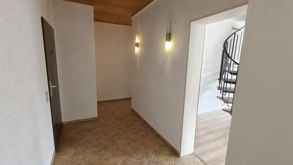 Flur Eingangsbereich 1.OG Flur Eingangsbereich 1.OG - Maisonette-Wohnung in 45721 Haltern am See mit 135m² kaufen