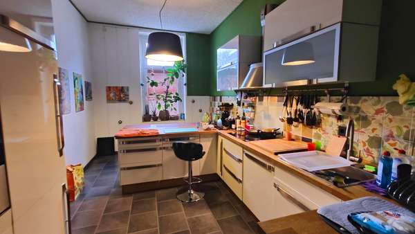 Geräumige Küche - Etagenwohnung in 45888 Gelsenkirchen mit 159m² günstig kaufen