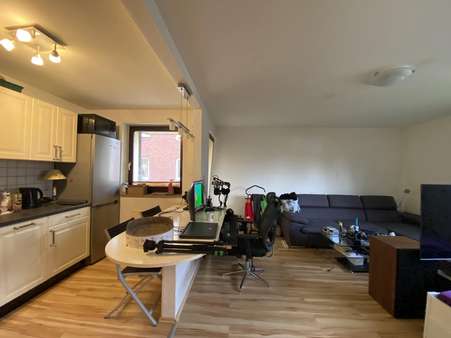 Küche - Wohn-/Esszimmer - Etagenwohnung in 46149 Oberhausen mit 71m² kaufen