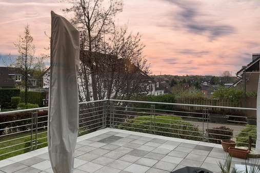 Terrasse_Sonnenuntergang Terrasse_Sonnenuntergang - Terrassen-Wohnung in 42897 Remscheid mit 65m² kaufen