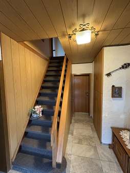 Treppenhaus Treppenhaus - Einfamilienhaus in 42477 Radevormwald mit 122m² kaufen