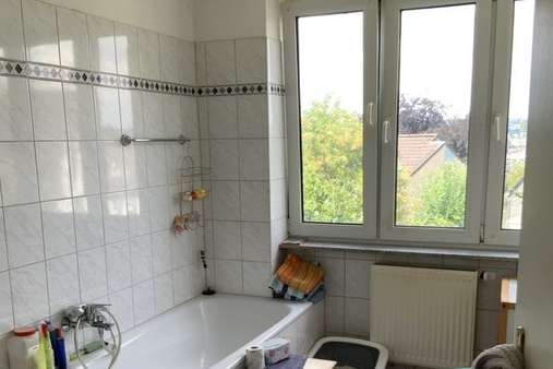 TAGESLICHT BAD TAGESLICHT BAD - Erdgeschosswohnung in 42289 Wuppertal mit 70m² kaufen