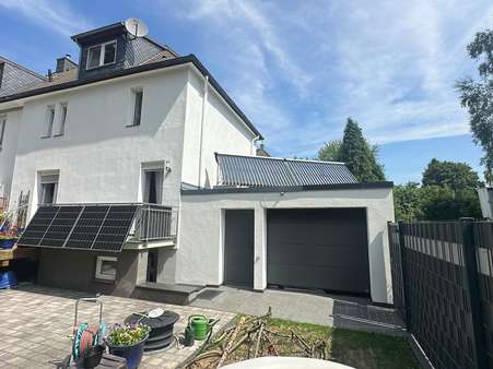 Rückseite - Doppelhaushälfte in 42651 Solingen mit 120m² kaufen
