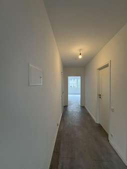 Flur - Etagenwohnung in 40211 Düsseldorf mit 58m² mieten
