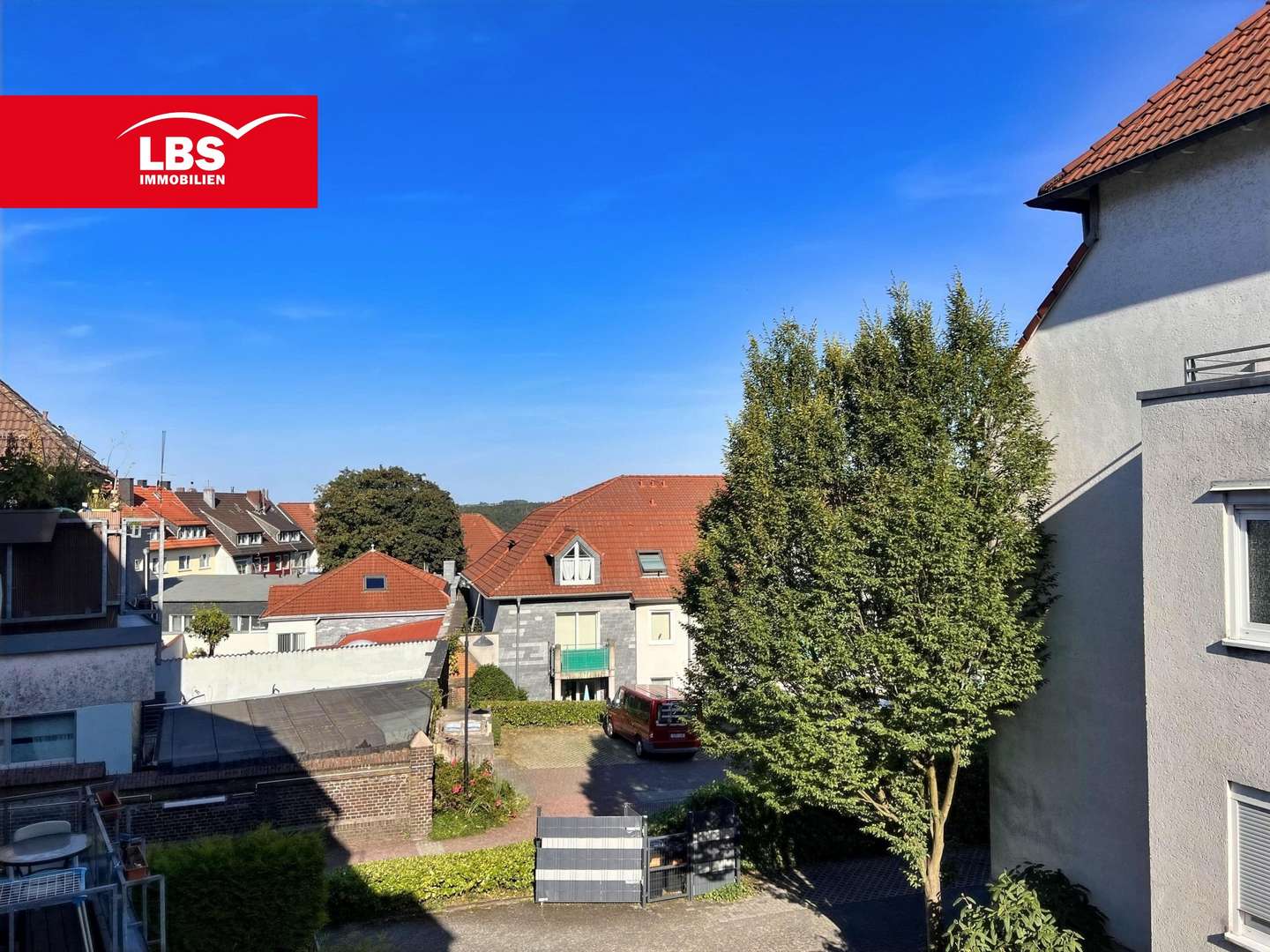 Blick vom Balkon - Etagenwohnung in 42853 Remscheid mit 91m² kaufen