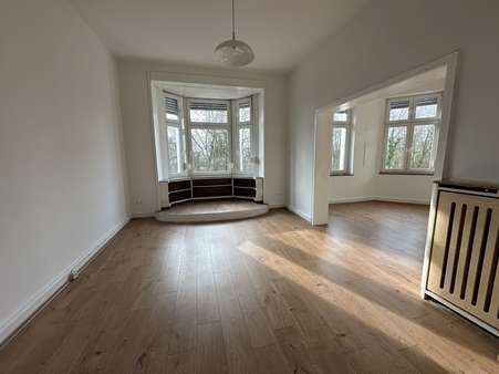 Wohn und Esszimmer - Etagenwohnung in 42651 Solingen mit 108m² kaufen