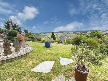 Garten Garten - Zweifamilienhaus in 79848 Bonndorf mit 355m² kaufen
