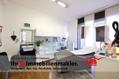 Behandlung 1 Behandlung 1 - Büro in 74927 Eschelbronn mit 110m² kaufen