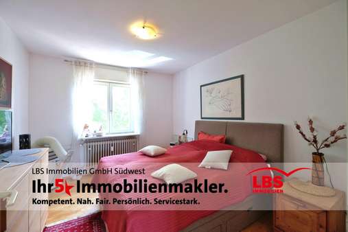Schlafzimmer - Etagenwohnung in 76199 Karlsruhe mit 83m² kaufen