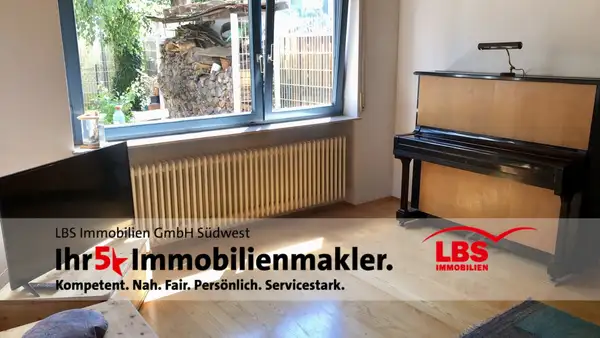 Charmante Doppelhaushälfte mit Wintergarten, Garage und großzügigem Wohnkomfort