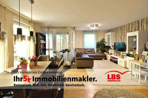 Wohnzimmer - Erdgeschosswohnung in 76275 Ettlingen mit 68m² mieten