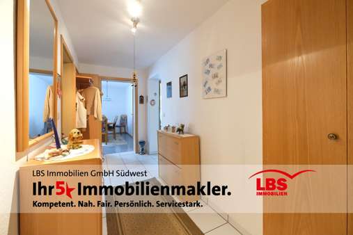 Eingangsbereich Eingangsbereich - Erdgeschosswohnung in 76332 Bad Herrenalb mit 87m² kaufen