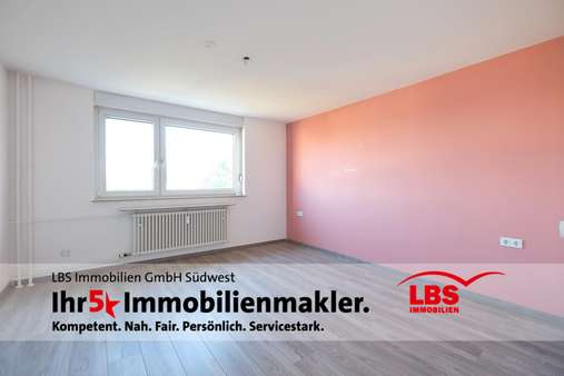 Schlafzimmer - Etagenwohnung in 75180 Pforzheim mit 80m² kaufen