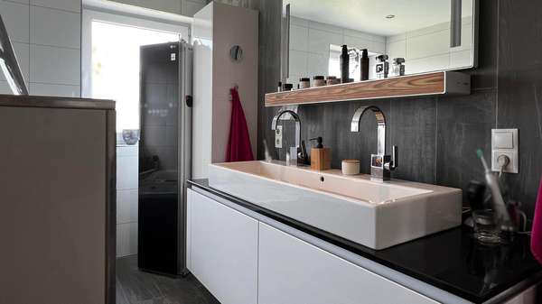 Badezimmer im OG - Einfamilienhaus in 48465 Schüttorf mit 235m² kaufen