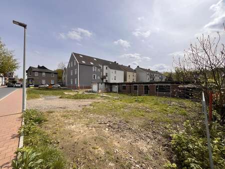 Grundstück + Bestand - Mehrfamilienhaus in 45964 Gladbeck mit 932m² kaufen