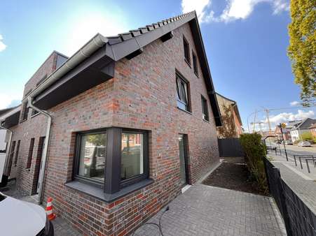 Außenansicht - Doppelhaushälfte in 46325 Borken mit 138m² kaufen
