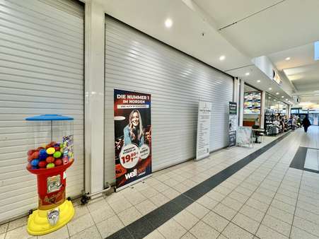 Rolltor 2 zur Mall - Gastronomie in 24837 Schleswig mit 176m² mieten