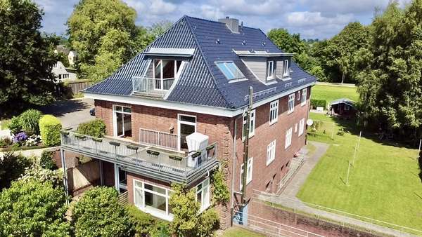 Luftbild Luftbild - Mehrfamilienhaus in 24837 Schleswig mit 389m² kaufen