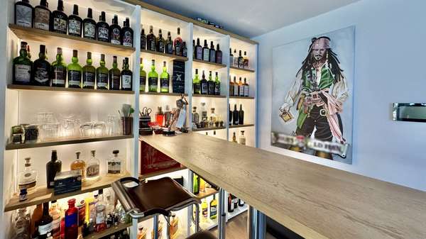 Wikommen an der Bar - Einfamilienhaus in 24837 Schleswig mit 260m² kaufen