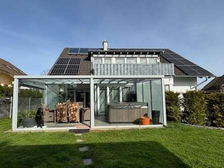 Gartenansicht/Wintergarten - Einfamilienhaus in 72175 Dornhan mit 213m² kaufen