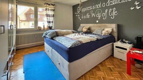 Schlafzimmer 1. OG - Zweifamilienhaus in 72160 Horb mit 169m² kaufen