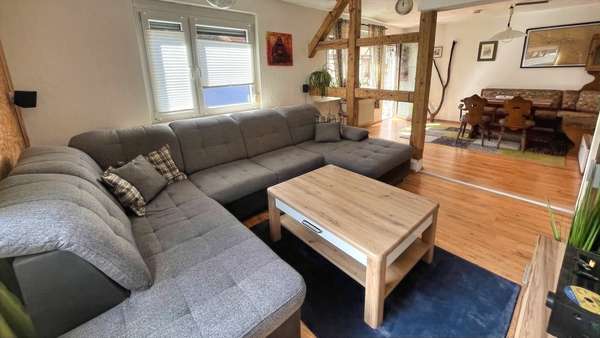 Wohnzimmer 1. OG - Zweifamilienhaus in 72160 Horb mit 169m² kaufen