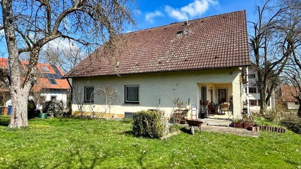 Außenansicht - Zweifamilienhaus in 78628 Rottweil mit 192m² kaufen