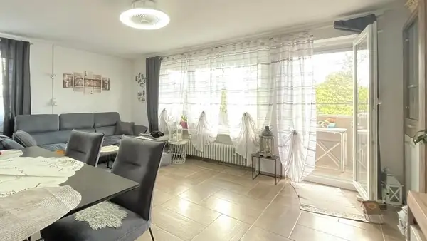 Helle 3-Zimmer-Wohnung mit Balkon