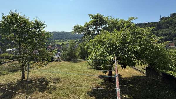 Garten Garten - Zweifamilienhaus in 78736 Epfendorf mit 230m² kaufen