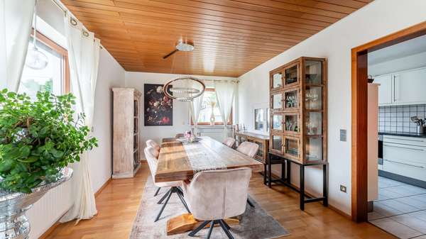 Esszimmer Esszimmer - Einfamilienhaus in 78669 Wellendingen mit 255m² kaufen