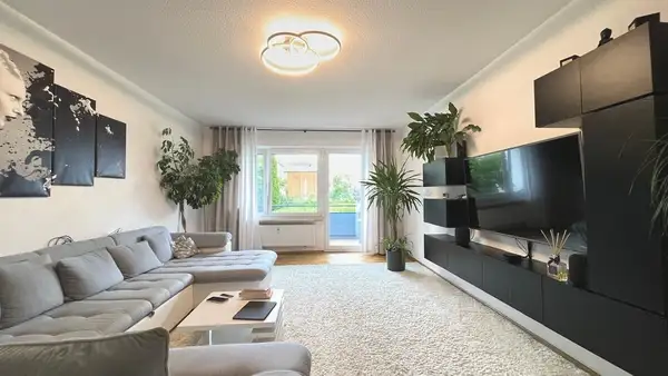 Gemütliche Erdgeschosswohnung mit Balkon und Stellplatz