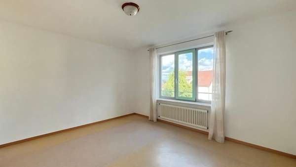 Schlafzimmer - Etagenwohnung in 78628 Rottweil mit 65m² kaufen