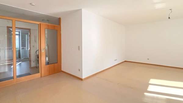 Wohn-/ Esszimmer - Etagenwohnung in 78628 Rottweil mit 65m² kaufen