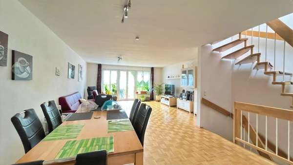 Ess-/ Wohnzimmer Ess-/ Wohnzimmer - Reihenmittelhaus in 78628 Rottweil mit 131m² kaufen