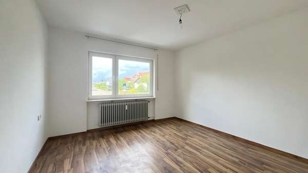 Schlafzimmer Schlafzimmer - Erdgeschosswohnung in 78647 Trossingen mit 64m² kaufen