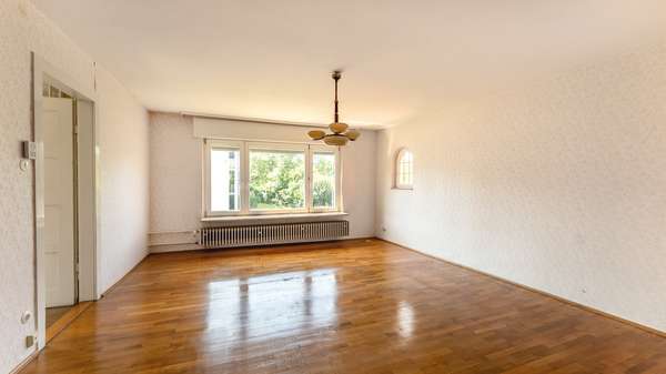 Wohnzimmer - Einfamilienhaus in 78628 Rottweil mit 124m² kaufen