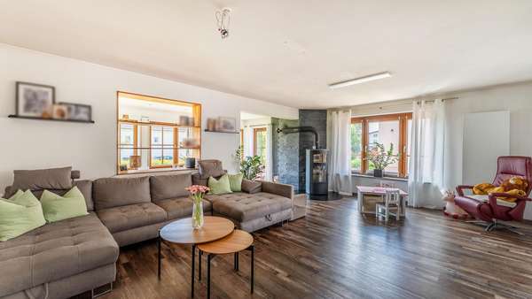 Wohnzimmer - Einfamilienhaus in 78586 Deilingen mit 141m² kaufen