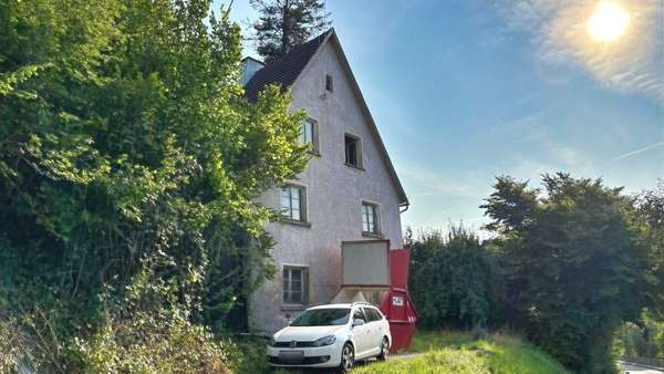 Außenansicht Außenansicht - Zweifamilienhaus in 72172 Sulz mit 188m² kaufen