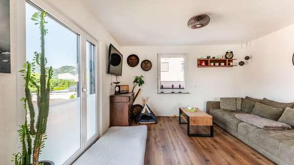 Wohnen Wohnen - Einfamilienhaus in 78727 Oberndorf mit 188m² kaufen