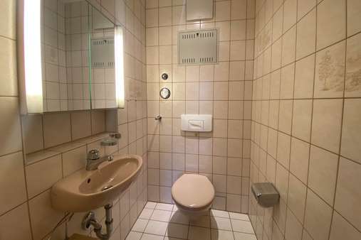 WC - Etagenwohnung in 78713 Schramberg mit 88m² kaufen