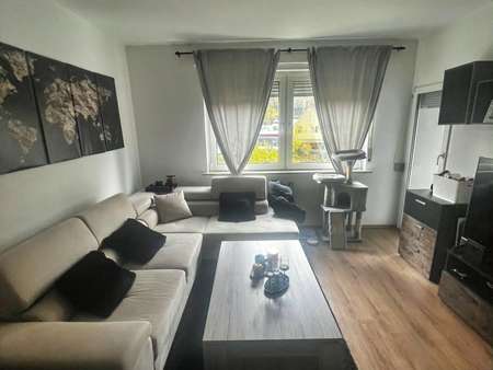 Wohnzimmer - Etagenwohnung in 78727 Oberndorf mit 58m² kaufen