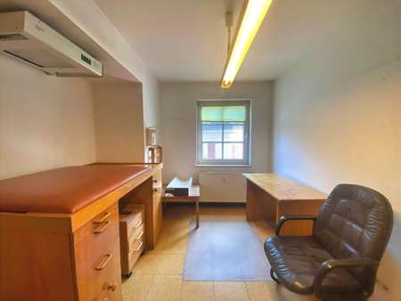 Behandlungszimmer - Büro in 78727 Oberndorf mit 125m² kaufen