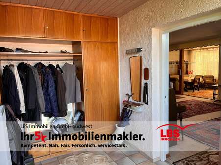 Flur - Einfamilienhaus in 76571 Gaggenau mit 182m² kaufen