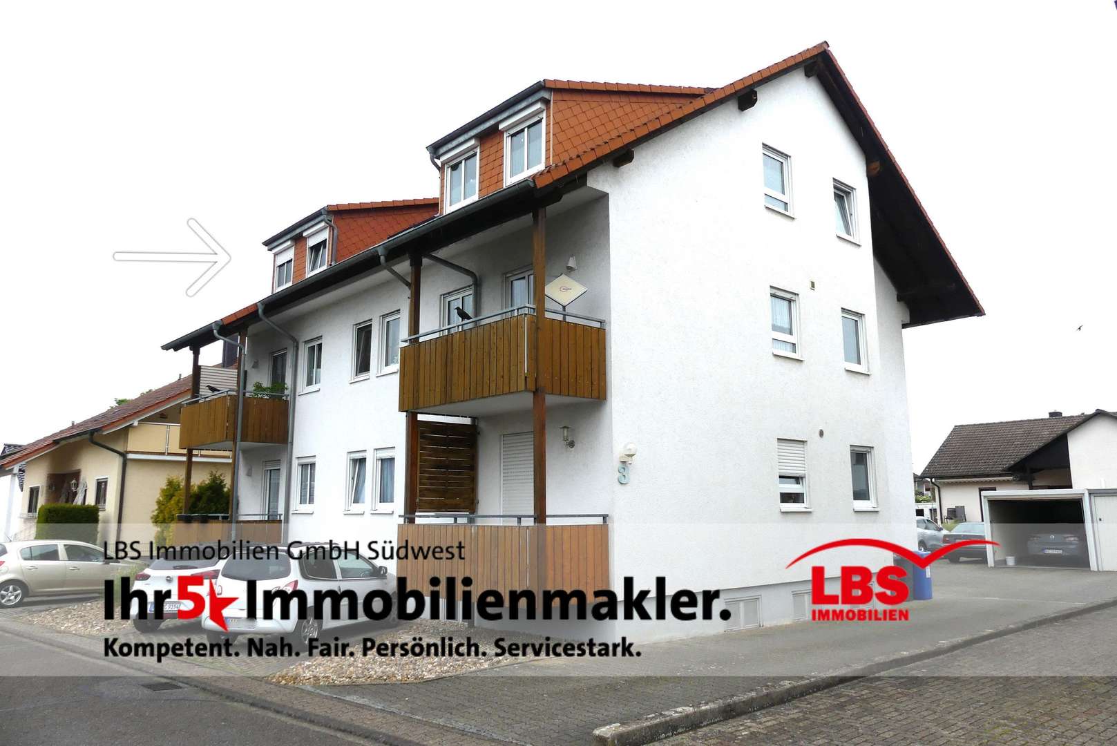 Hausansicht - Dachgeschosswohnung in 76698 Ubstadt-Weiher mit 63m² kaufen