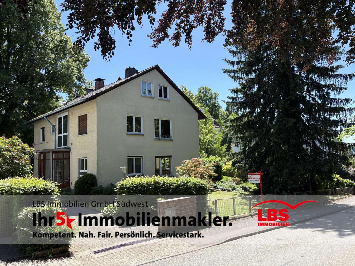 Aussenansicht - Zweifamilienhaus in 76530 Baden-Baden mit 268m² kaufen