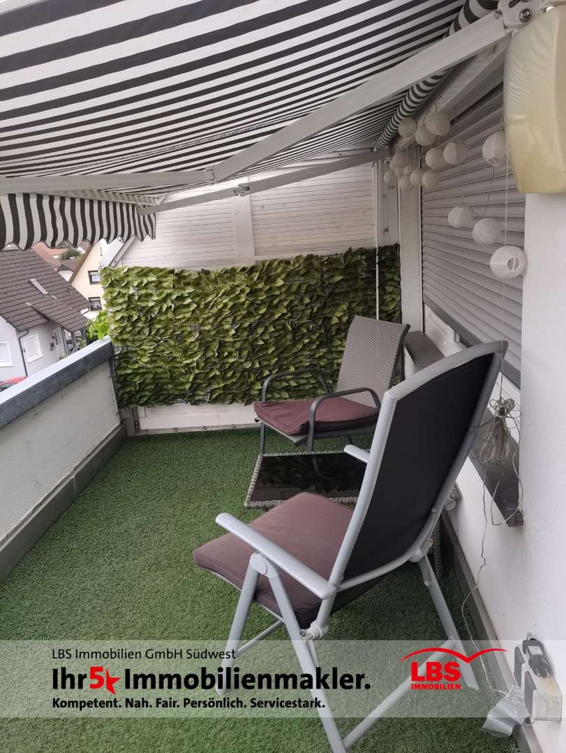 Dachterasse Dachterasse - Dachgeschosswohnung in 76476 Bischweier mit 79m² kaufen