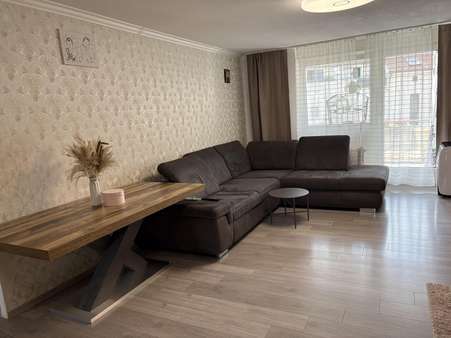 Wohnzimmer Wohnzimmer - Etagenwohnung in 76437 Rastatt mit 83m² kaufen